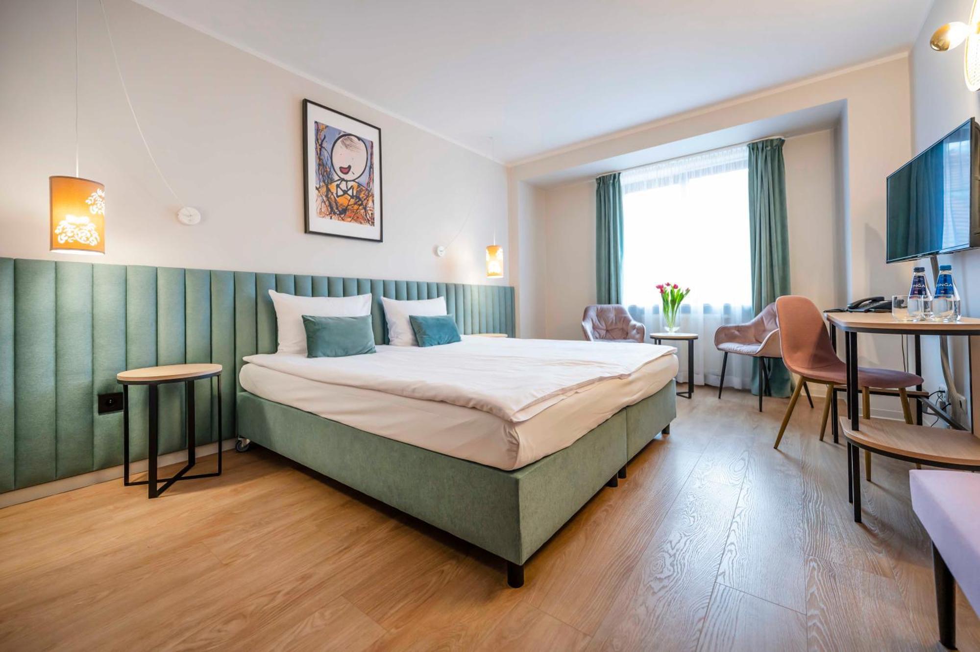 Hotel H12**** Cracovie Extérieur photo